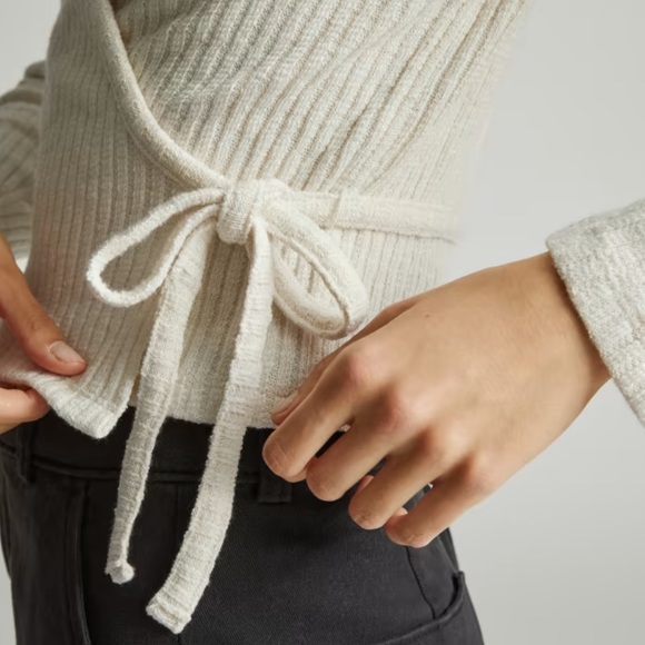 everlane rib knit wrap top - Picture 3 of 3